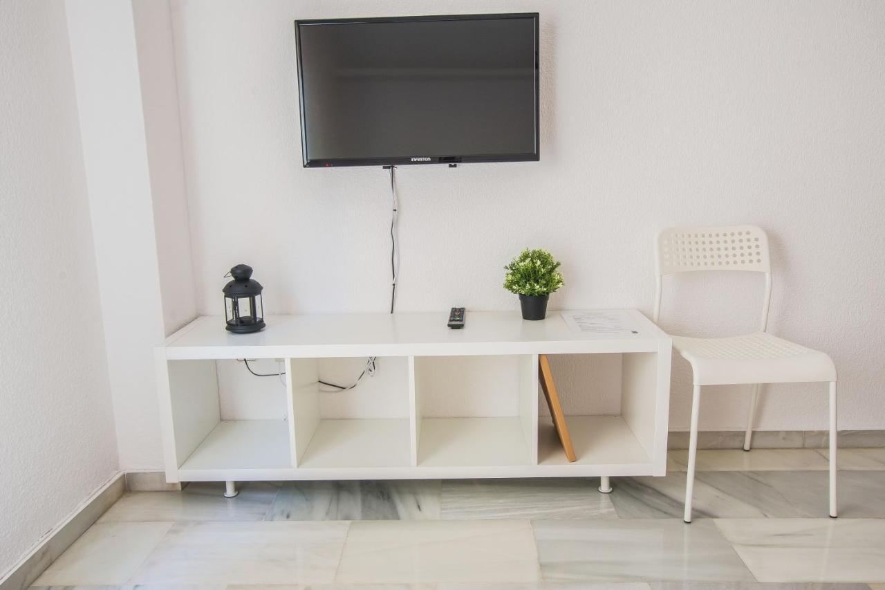 Ibericabeds Rejas Basic Apartment Granada Exterior foto