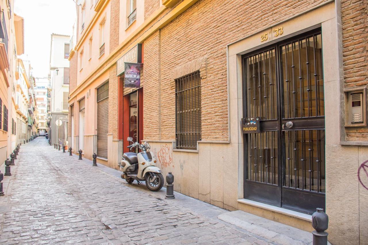 Ibericabeds Rejas Basic Apartment Granada Exterior foto