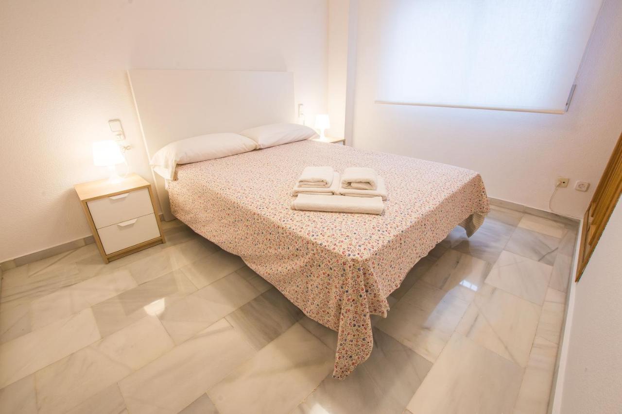 Ibericabeds Rejas Basic Apartment Granada Exterior foto