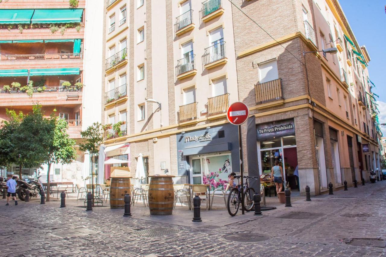 Ibericabeds Rejas Basic Apartment Granada Exterior foto